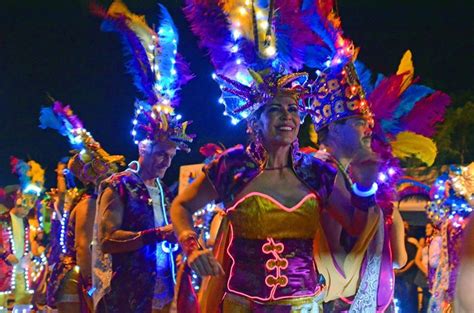 Carnival Throwback: Colorful Costumes of the Last Decade | Visit Aruba Blog