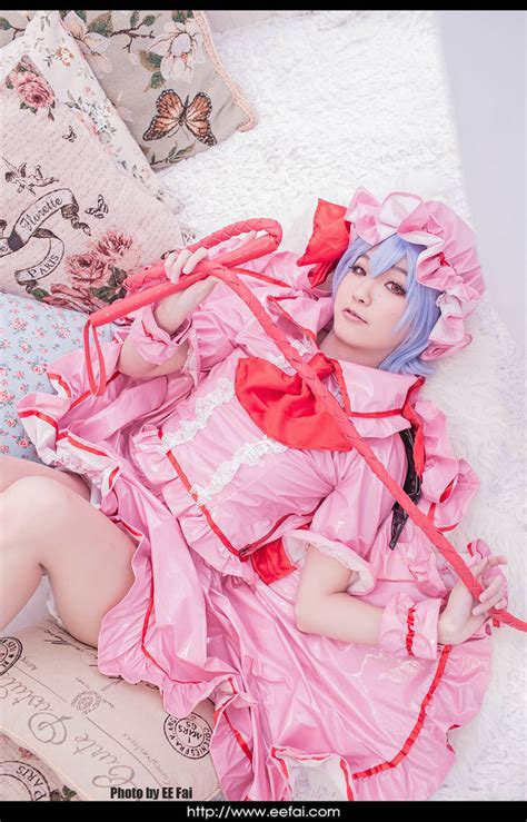 Touhou Project Remilia Scarlet Cosplay 61 by eefai on DeviantArt