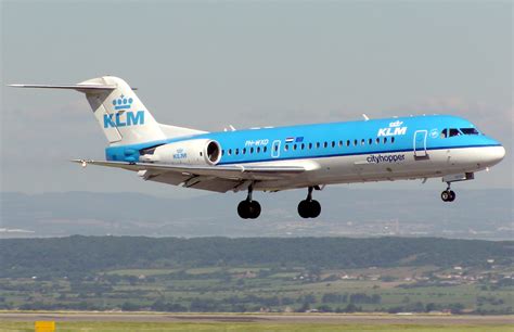 File:Klm.fokker70.ph-wxd.bristol.arp.jpg - Wikipedia