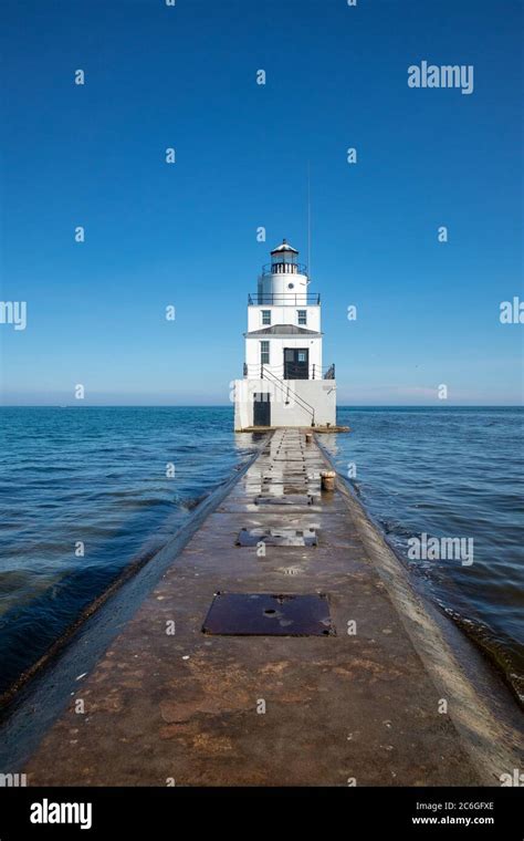 Manitowoc North Breakwater Lighthouse in Manitowoc, Wisconsin in July ...