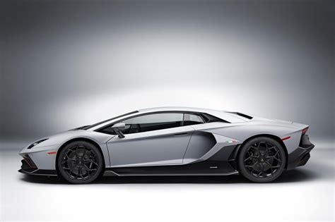 Lamborghini Aventador signs out with the LP 780-4 Ultimae - The ...