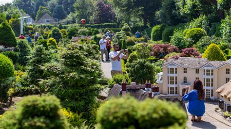 Godshill Model Village - Ford Farm House Bed & Breakfast - Isle of ...