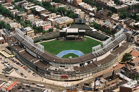 Wrigley Field in Chicago - Take a Tour of a Historic Major League ...