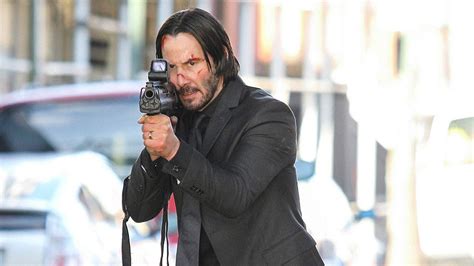 Keanu Reeves in John Wick (2014) | Keanu reeves, John wick movie, Bruce ...