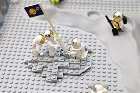 Free download | HD wallpaper: Lego, Moon Landing, Astronauts, Flag, toy ...