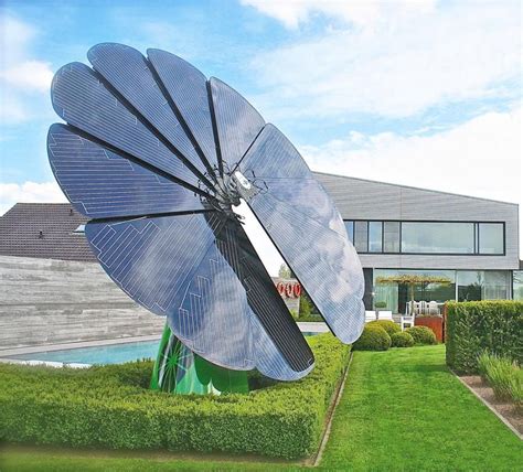 This Solar Panel Flower Tracks The Sun Throughout The Day | Solar ...