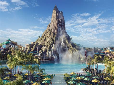 Does Volcano Bay Provide Towels? - The Family Vacation Guide