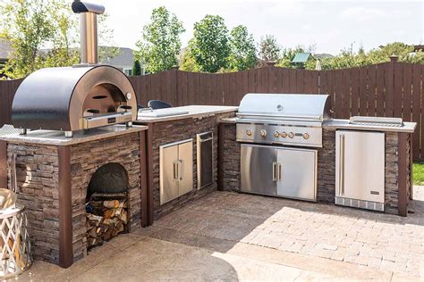 L Shaped Outdoor Kitchen - 3 Reasons to Choose this Layout