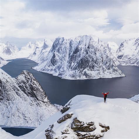 Why Your Next Winter Trip Should Be The Lofoten Islands in Norway ...