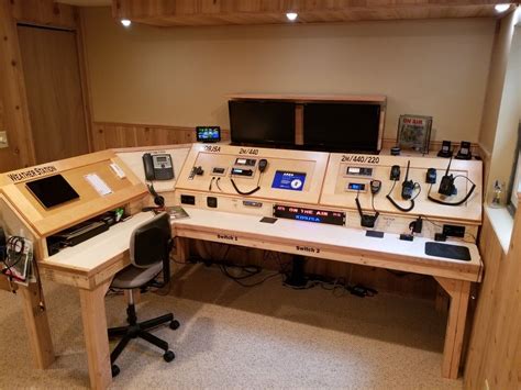 Ham Radio Console | Ham radio, Ham radio equipment, Radio shack