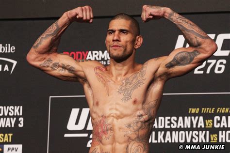 alex-pereira-ufc-276-weigh-ins | MMA Junkie