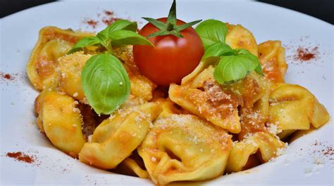 16 Delish & Easy Tortellini Recipes | Homemade Recipes