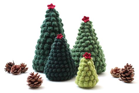 According to Matt...: Creative Christmas: Crocheted Christmas Trees