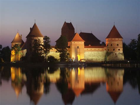 Great Castles of Europe: Trakai Island Castle