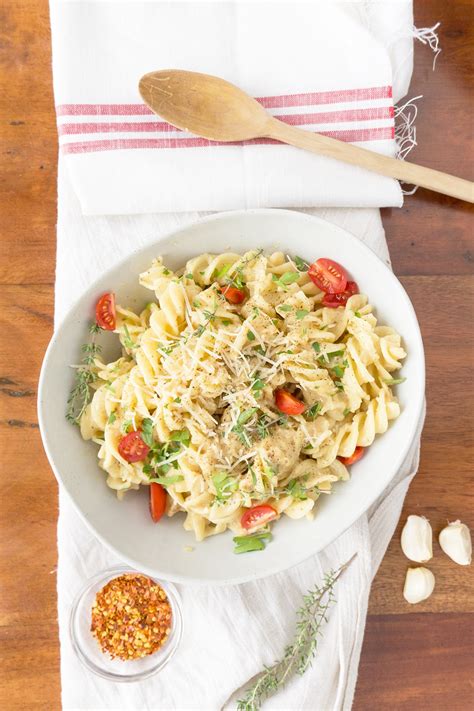 Creamy Roasted Garlic Pasta Sauce - Oat&Sesame