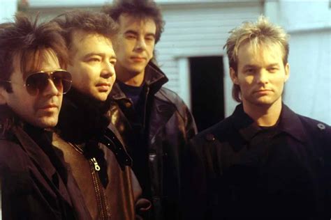 5 Cutting Crew Songs Proving They’re Actually Not A ‘One-Hit-Wonder’ Band