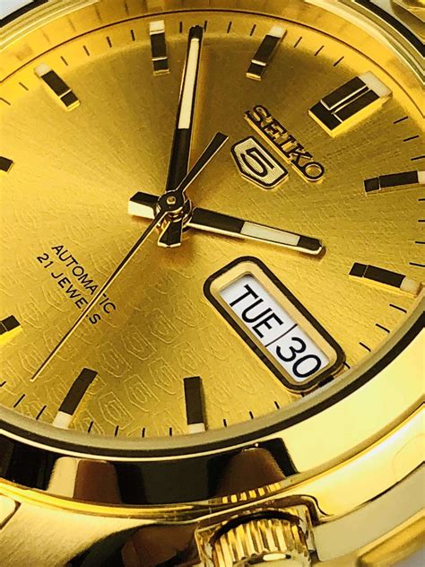 Seiko 5 Automatic Gold Men’s Watch (SNK366K1)