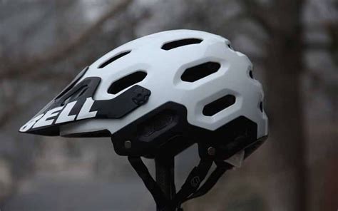 Best Mountain Bike Helmet 2018 | Mountain Bikes Lab