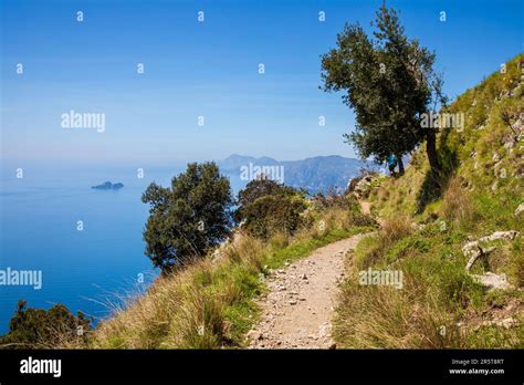 The hiking trail Sentiero degli Dei ( Path of the Gods) along the ...