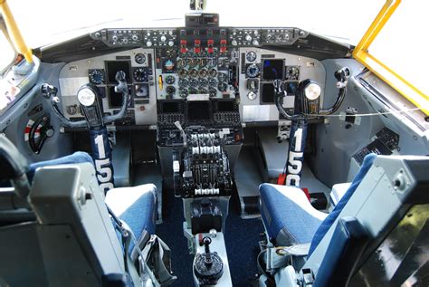 KC-135 Stratotanker 57-1507 – Cockpit – Air Mobility Command Museum