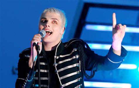 Gerard Way recalls writing My Chemical Romance's 'Welcome To The Black ...