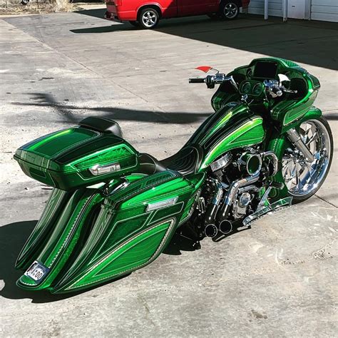 Covington's 2020 Green RoadGlide