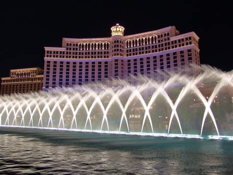 Bellagio Fountain, The Grandest Fountain At The Bellagio Hotel, Las ...