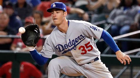 Los Angeles Dodgers' Cody Bellinger named NL Rookie of the Year - ABC7 ...