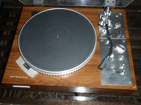 Pioneer PL 570 Quartz Lock Turntable For Sale - US Audio Mart