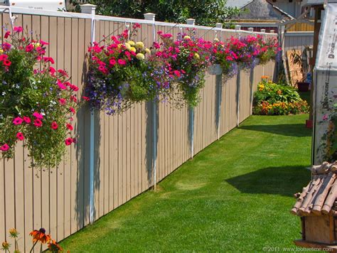 15 Fence Planters That'll Have You Loving Your Privacy Fence Again ...