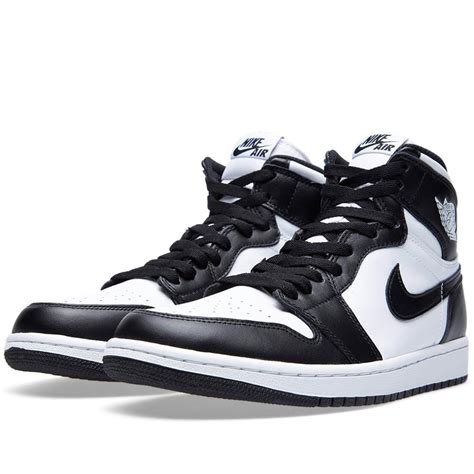 AIR JORDAN 1 RETRO HI OG 'BLACK-WHITE' – Kick Game