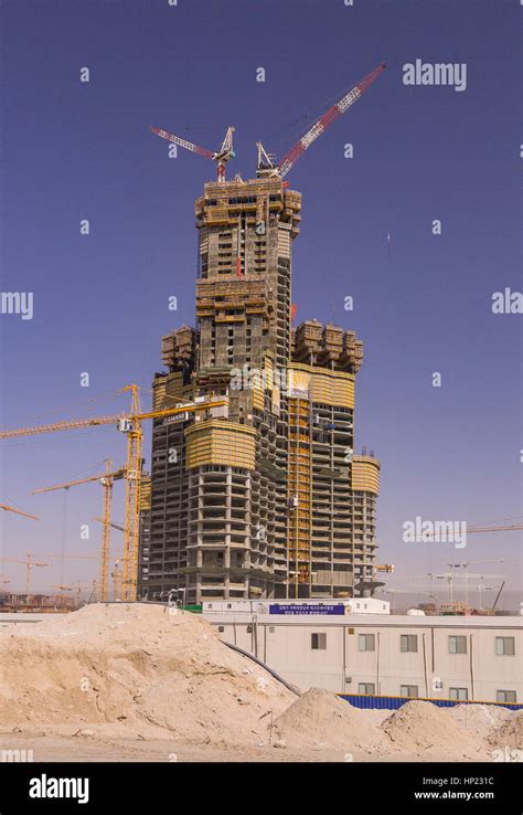 DUBAI, UNITED ARAB EMIRATES - construction site of Burj Khalifa, on ...