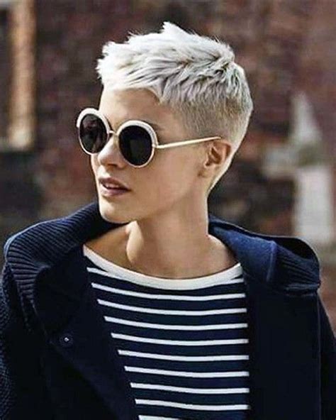 Very short pixie 9 | Super short haircuts, Very short pixie cuts, Short ...