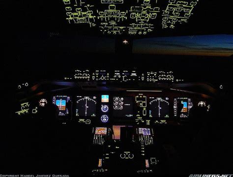 Boeing 777 cockpit, night, b777 night HD wallpaper | Pxfuel