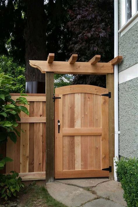 Modern Fence Ideas for Your Backyard | Fence gate design, Cedar gate ...