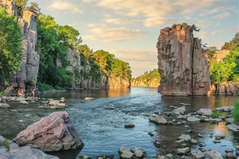 6 State Parks Near Sioux Falls, South Dakota