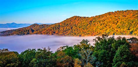 The 20 Best Overlooks on the Blue Ridge Parkway in Fall - Blue Ridge ...