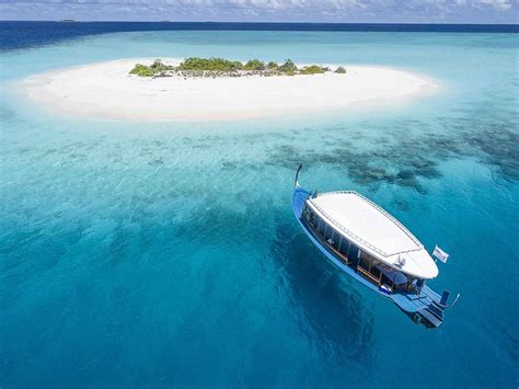 Mercure Maldives Kooddoo Resort - Travel Beach Holidays