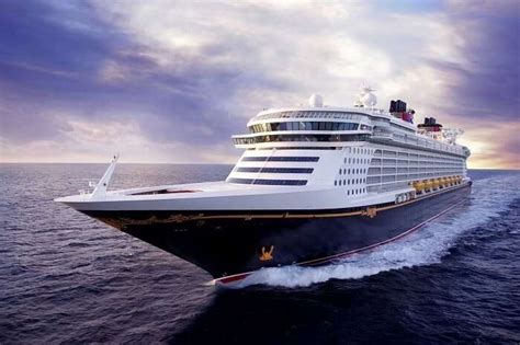 Top 5 Cruise Travel Around The World