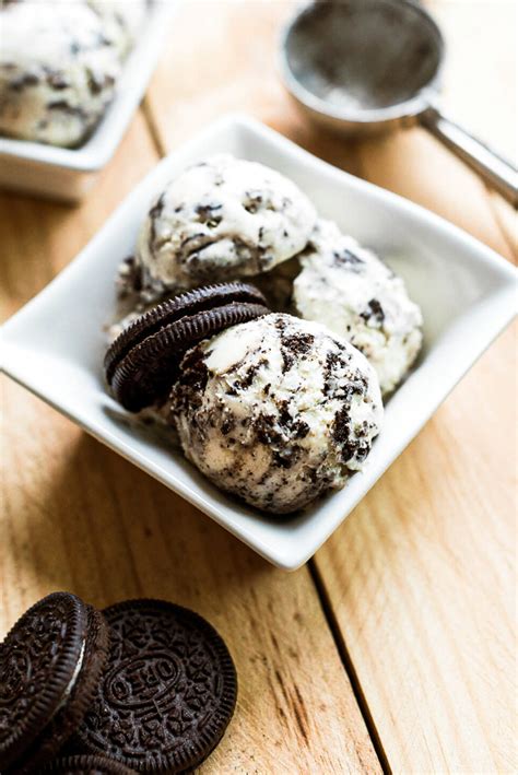 Oreo Vanilla Ice Cream, The Creamy Recipe (5 Ingredients) - Lilie Bakery