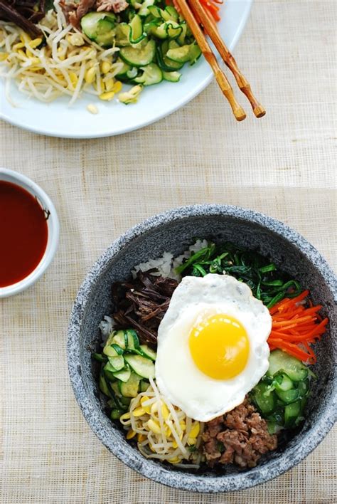 Bibimbap (Korean Rice Bowl with Beef and Vegetables)| Korean Bapsang