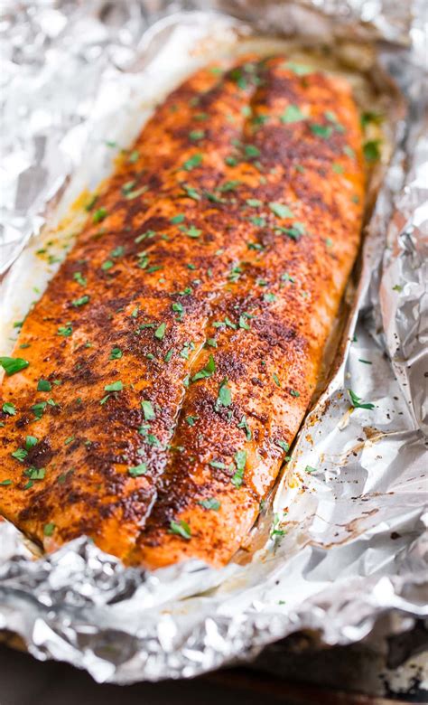 Spicy Salmon Recipe {Easy and Healthy!} – WellPlated.com