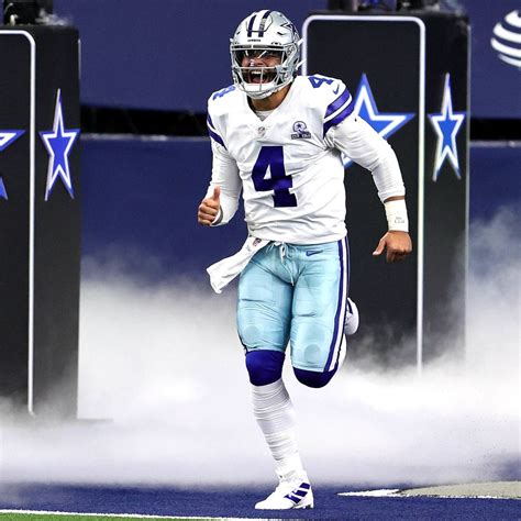 Dak Prescott - Dak Prescott Is Embracing His Platform To Encourage ...