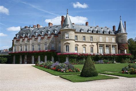 Visit the Former Royal Palaces in France - Visit European Castles