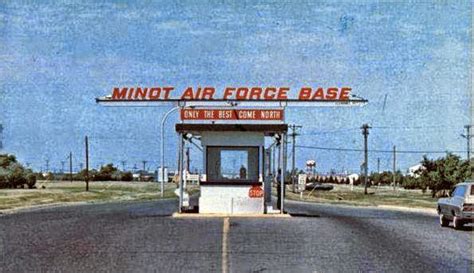 Minot-Memories: Minot Air Force BAse