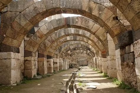 Agora Smyrna in Izmir: Exploring Ancient Ruins - Destinations