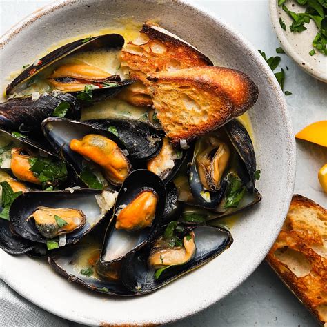 Mussels Recipe White Wine Garlic