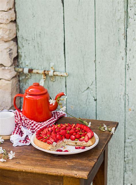 Tarte aux fraises et à la crème vanille végétalienne