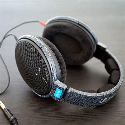 Sennheiser HD 600 Review: Rich Sound for Audiophiles