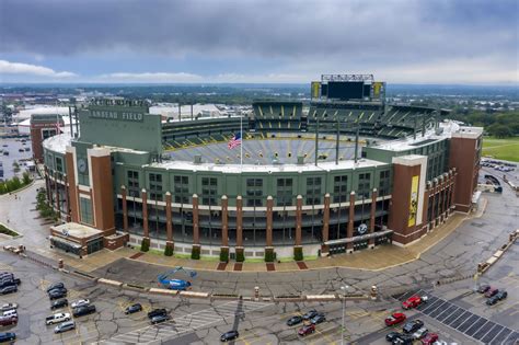 Lambeau Field | History, Capacity, Description, Renovations, Map ...